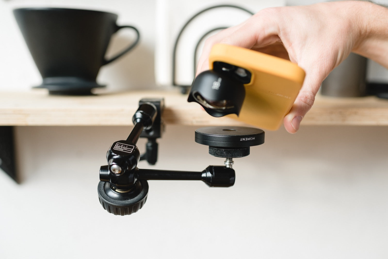 Multi Threaded Mount with MagSafe
