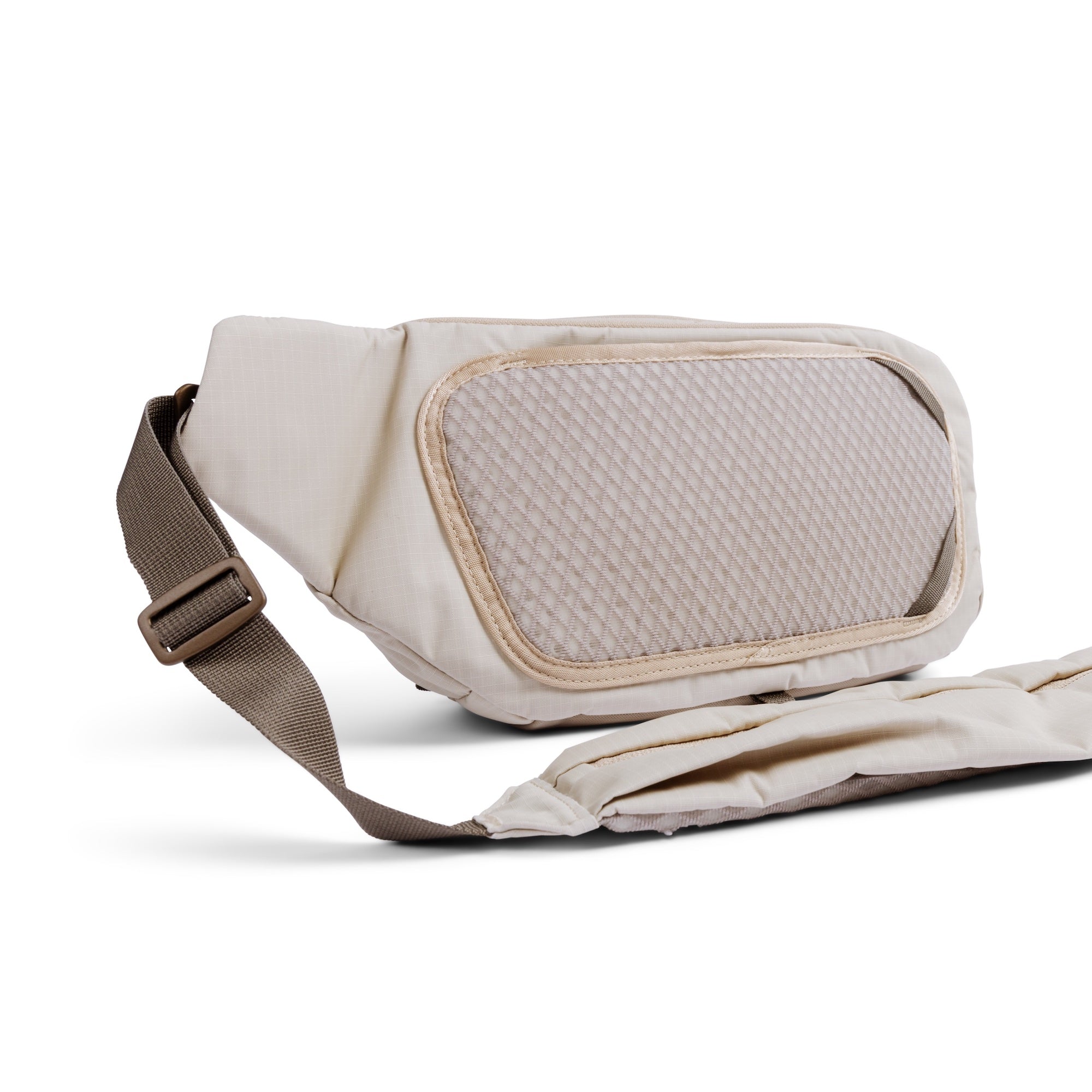 Balance 7L Camera Sling